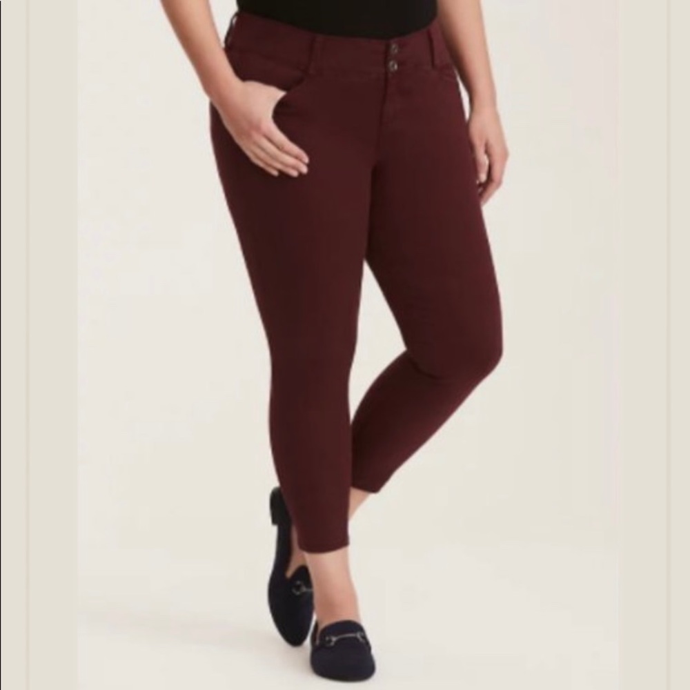 Torrid Skinny Ankle Cropped Pants Red Wine Size 10
